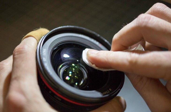 Cara Membersihkan Lensa Kamera CCTV Yang Benar